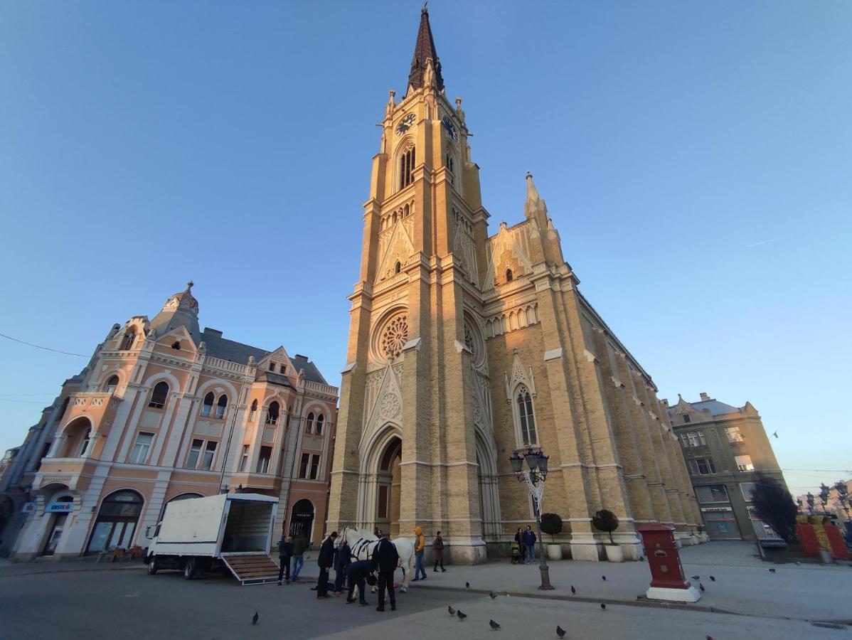 Woody Lejlighed Novi Sad Eksteriør billede