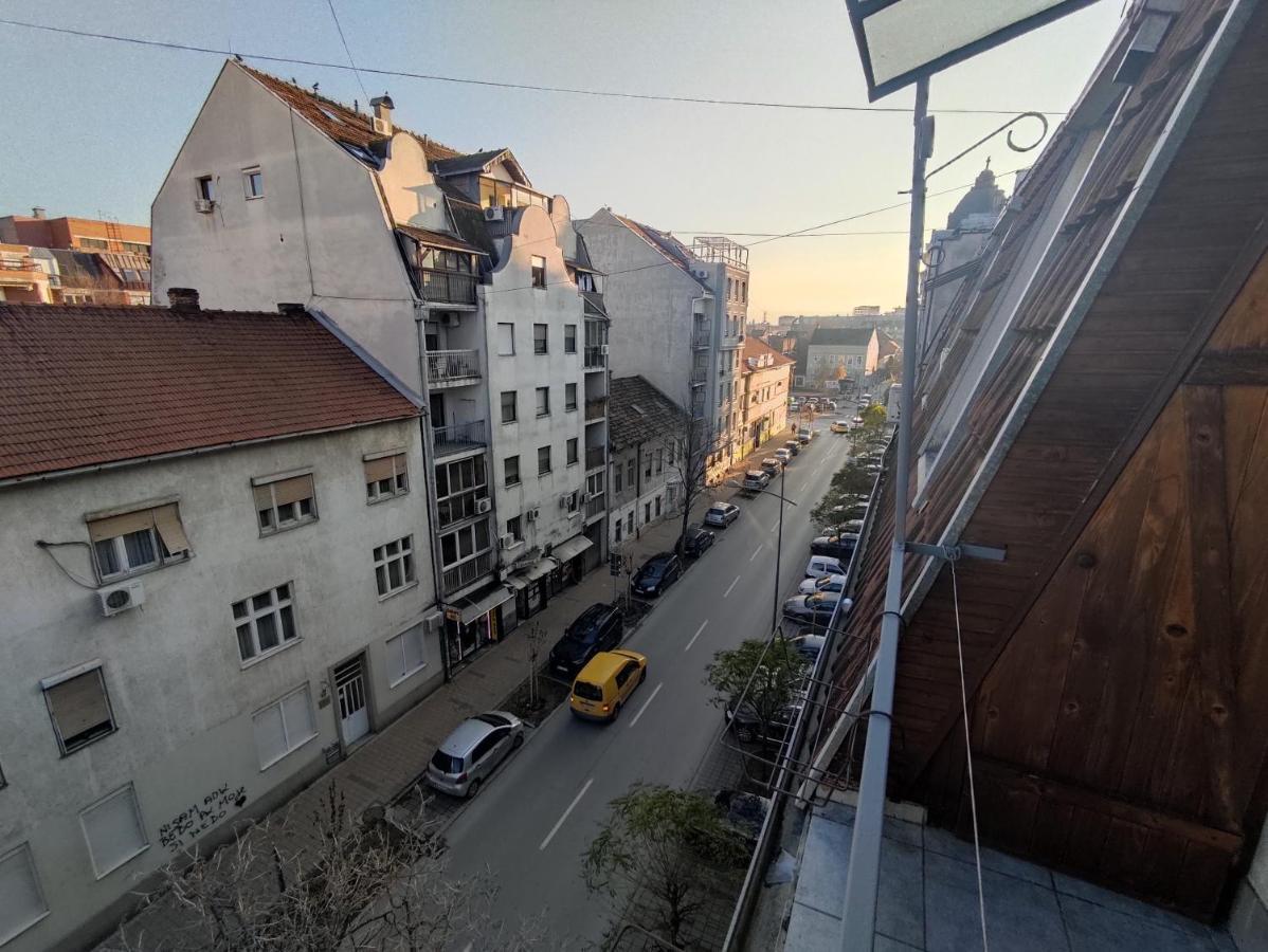 Woody Lejlighed Novi Sad Eksteriør billede