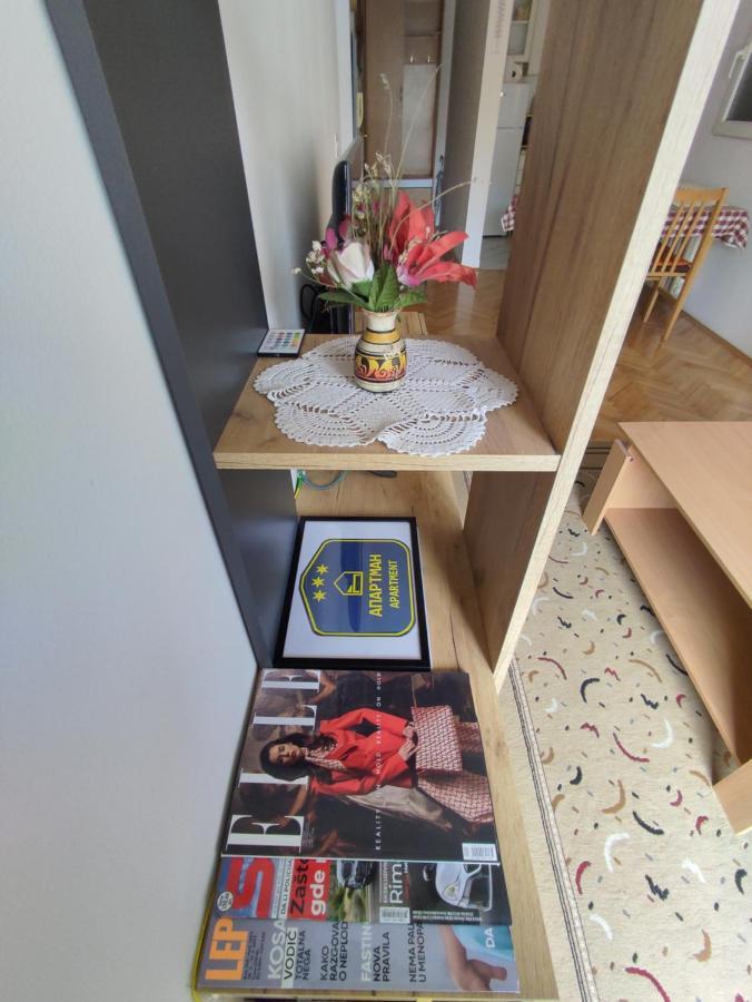 Woody Lejlighed Novi Sad Eksteriør billede