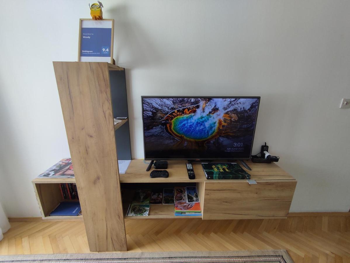 Woody Lejlighed Novi Sad Eksteriør billede