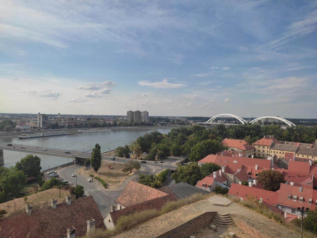 Woody Lejlighed Novi Sad Eksteriør billede